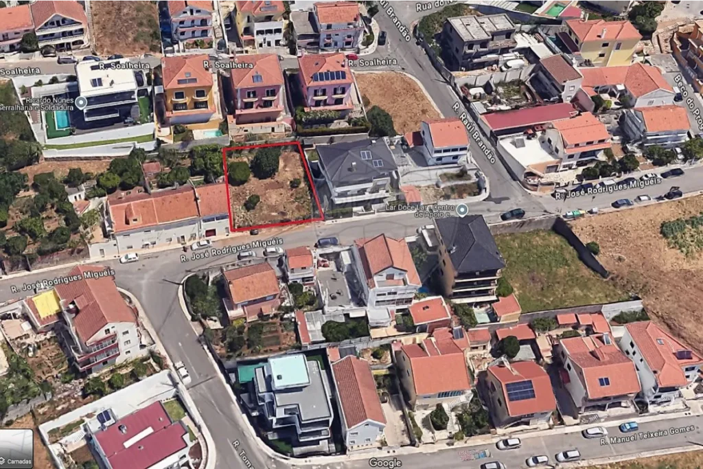 Terreno à venda em Odivelas